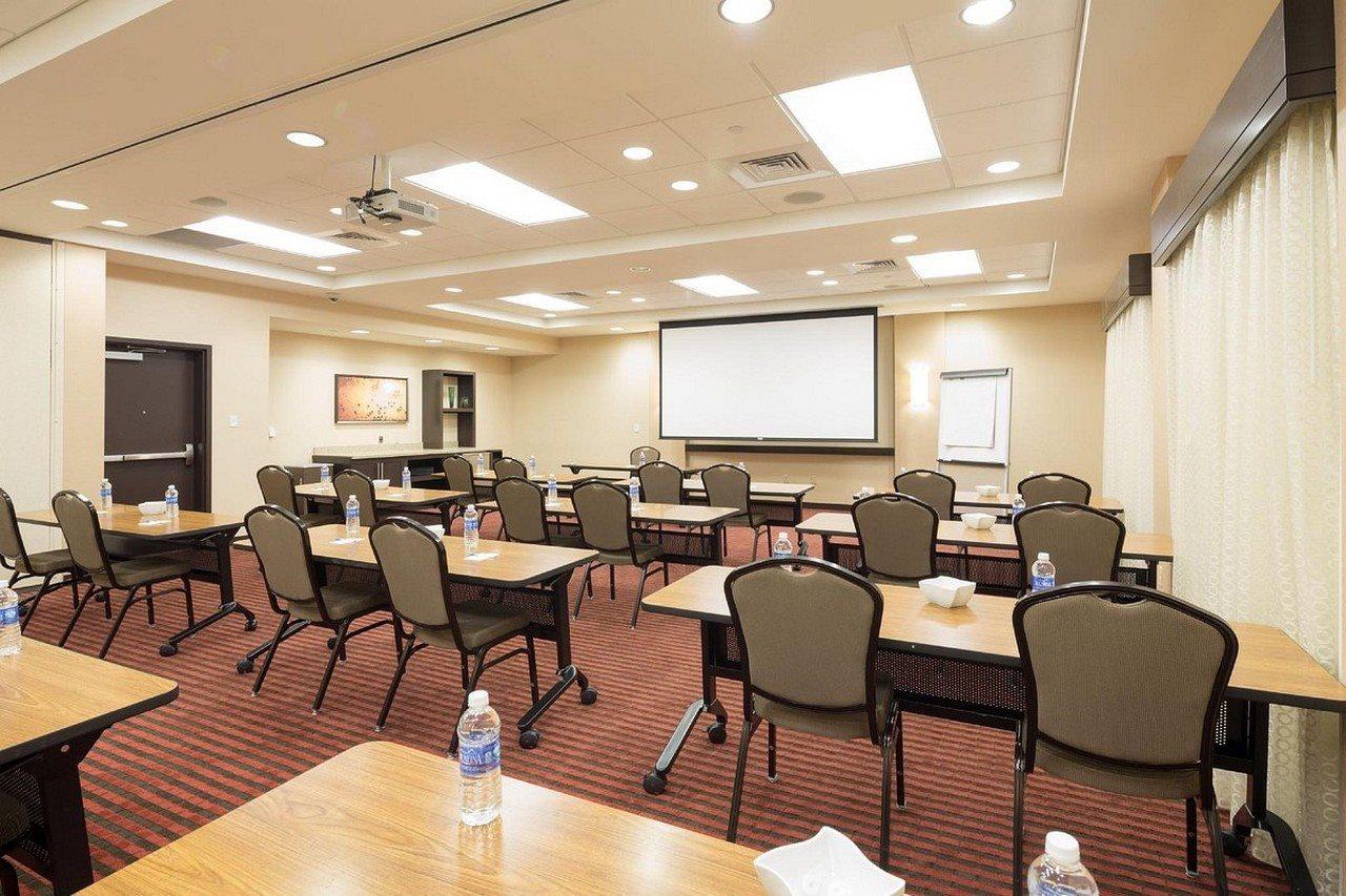 Hyatt Place Pensacola Airport Exterior photo